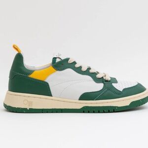 Oncept Phoenix Sneakers in Green Fields. Brand new, never worn